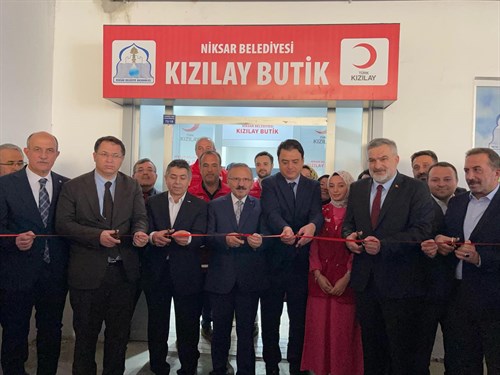 Kızılay Butik Düzenlenen Programla Hizmete Açıldı